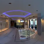 Hotel & Medi-spa Bialy Kamien 4*