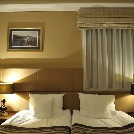 Hotel&medi-spa Biały Kamień 4*