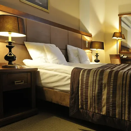 Hotel Hotel&medi-spa Biały Kamień 4*