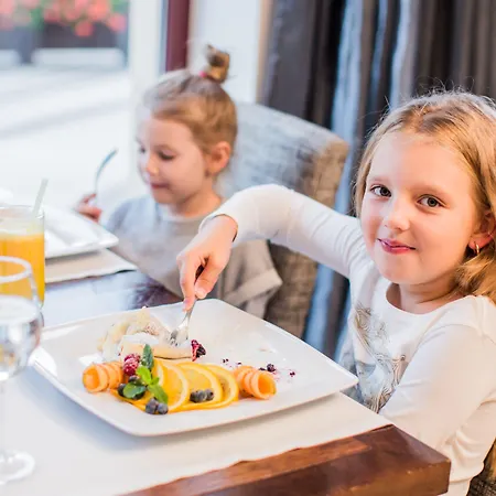 Hotel&medi-spa Biały Kamień Hotel