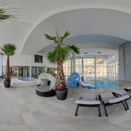 Hotel&medi-spa Biały Kamień 4*