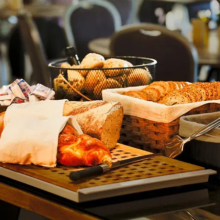 & Medi-spa Bialy Kamien 4*