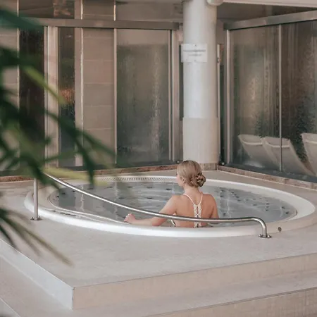 & Medi-spa Bialy Kamien Hotel