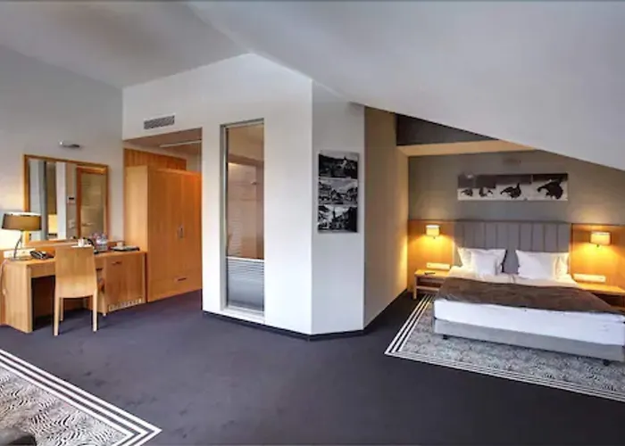 & Medi-spa Bialy Kamien